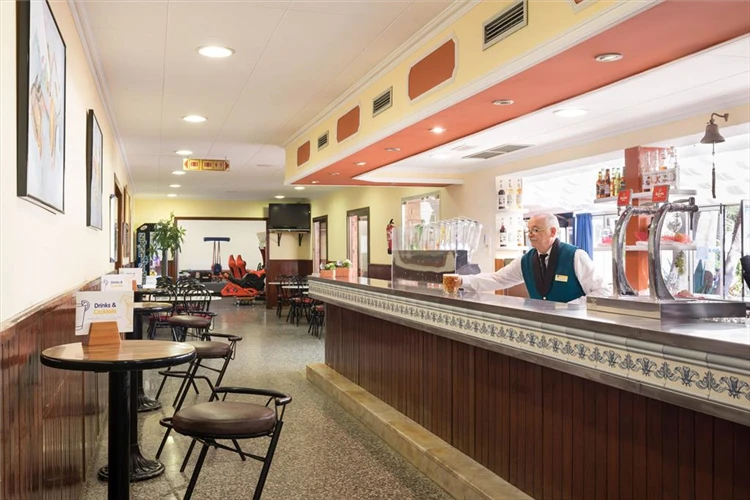 Barový pult v hotelu HTop Planamar | Malgrat de Mar / HTop Hotel Planamar