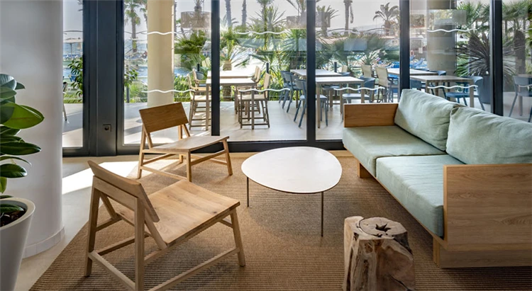 Hotel Caprici Beach & SPA – pohled na areál | Santa Susanna / Hotel Caprici Beach & SPA