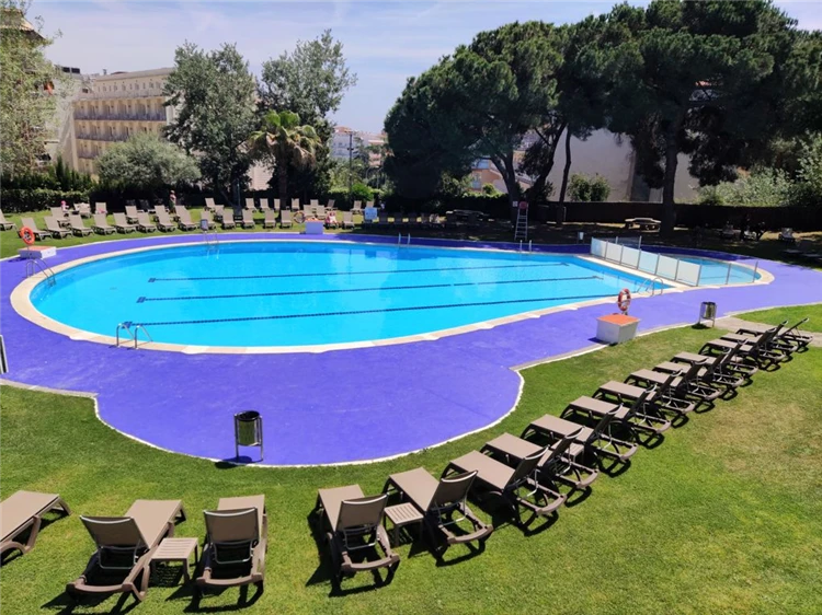 Relaxační zóna u bazénu hotelu Samba | Lloret de Mar / Hotel Samba