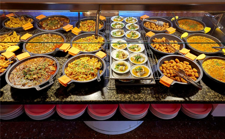 Bufet hotelu Samba s čerstvými pokrmy | Lloret de Mar / Hotel Samba