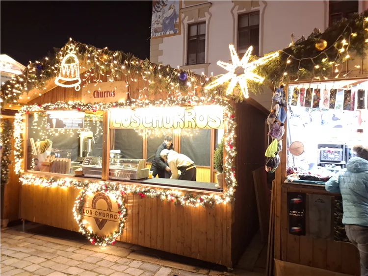 Večerní atmosféra vánočních trhů v Olomouci | Olomouc a Bouzov - adventní čas na Hané