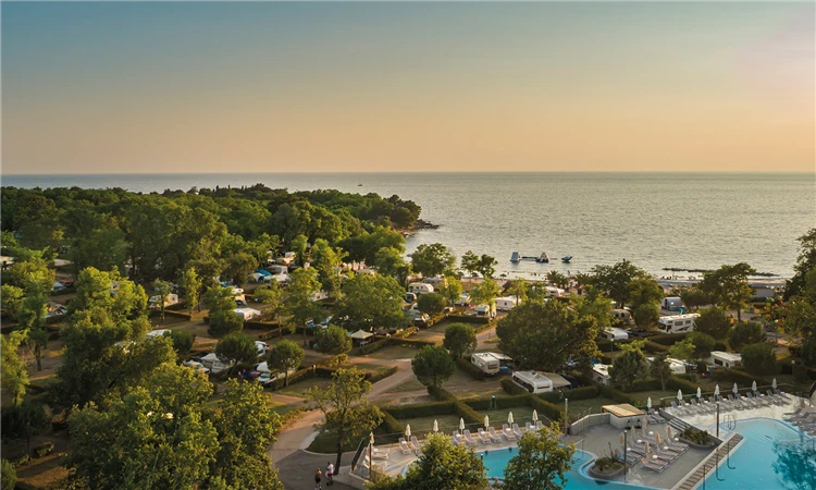 Letecký pohled na Aminess Maravea Camping Resort u Novigrádu | Novigrad / Aminess Maravea Camping Resort
