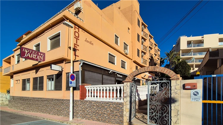 Hotel Jardín v Oropesa del Mar – pohled na exteriér hotelu | Oropesa del Mar / Hotel Jardín