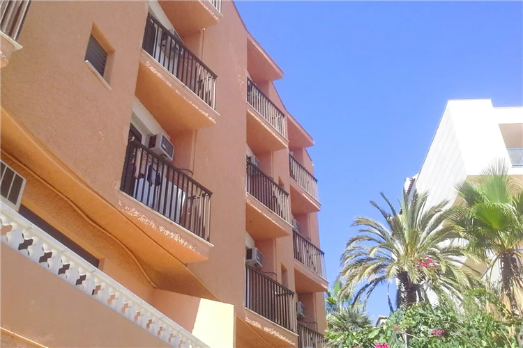 Hotel Jardín – pohled na budovu a okolí | Oropesa del Mar / Hotel Jardín