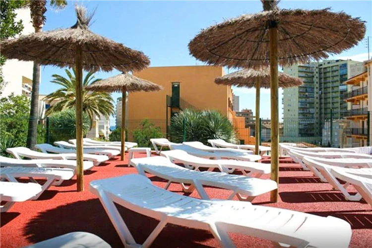 Terasa hotelu Hotel Jardín s výhledem do okolí | Oropesa del Mar / Hotel Jardín