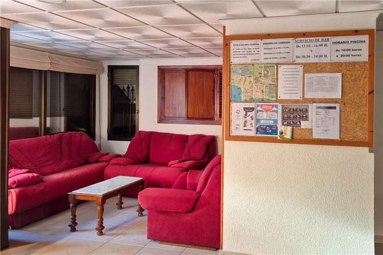 Recepce hotelu Hotel Jardín – vstupní hala a pult | Oropesa del Mar / Hotel Jardín
