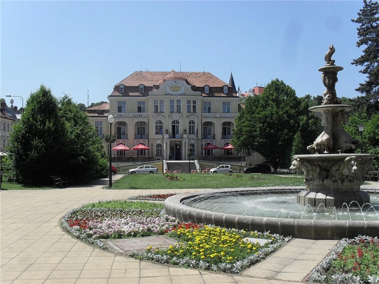 Termální lázně Teplice nad Váhom – relaxace v přírodním prostředí | Poklady Banské Štiavnice a okolí