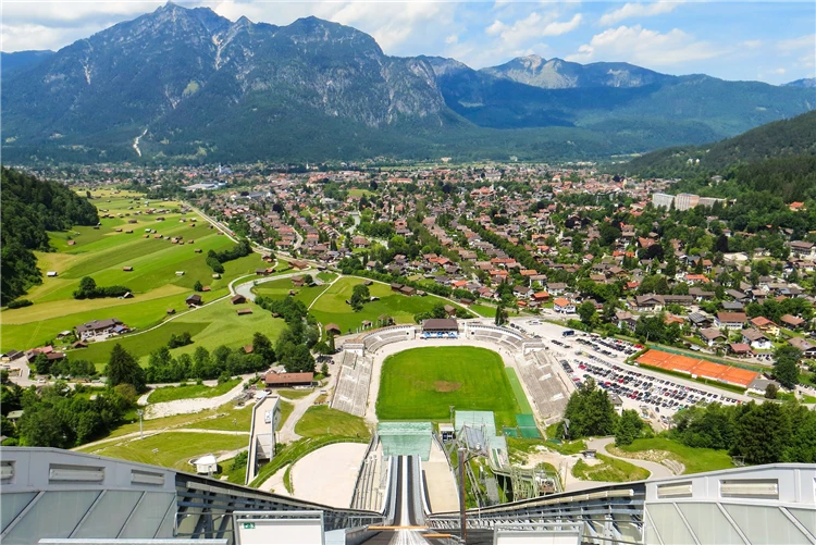 Garmisch-Partenkirchen s výhledem na Alpy | Bavorské zámky Ludvíka II. a alpská metropole Innsbruck
