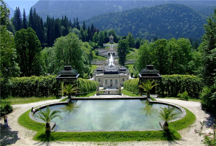 Zámek Linderhof Ludvíka II. v Bavorsku | Bavorské zámky Ludvíka II. a alpská metropole Innsbruck