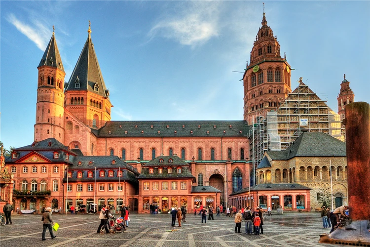 Mohučský dóm a historické centrum Mohuče | Údolí Rýna plné romantiky a historie