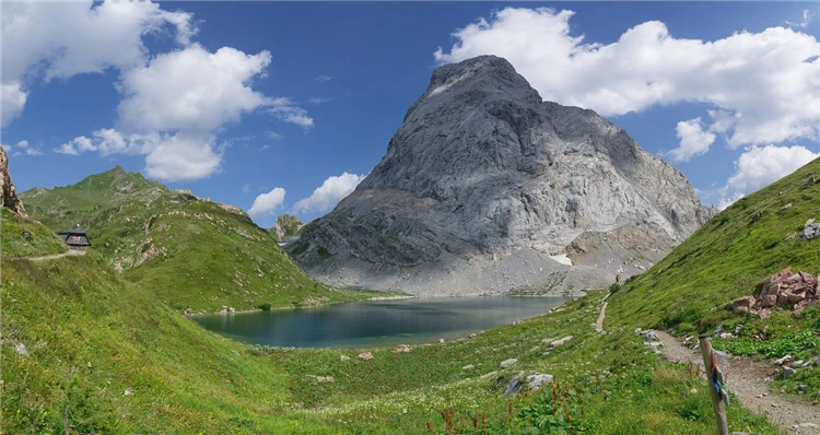Horské jezero v rakouských Korutanech | Horská krása Korutan