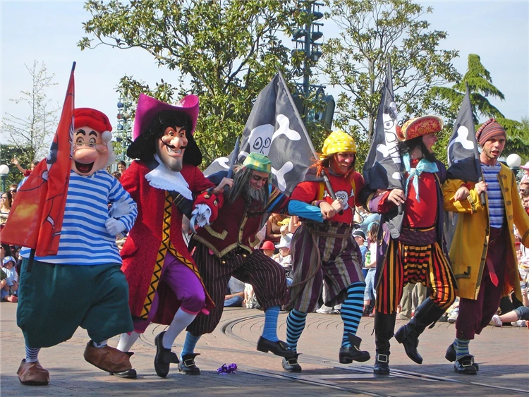 Pohled na Disneyland Paris s hradem | Smyslná Paříž, zámky na Loiře a zábavní park Disneyland