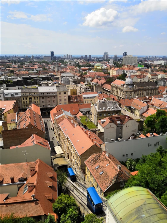 Hotelová recepce nebo společné prostory | Festival světel Záhřeb a termální lázně