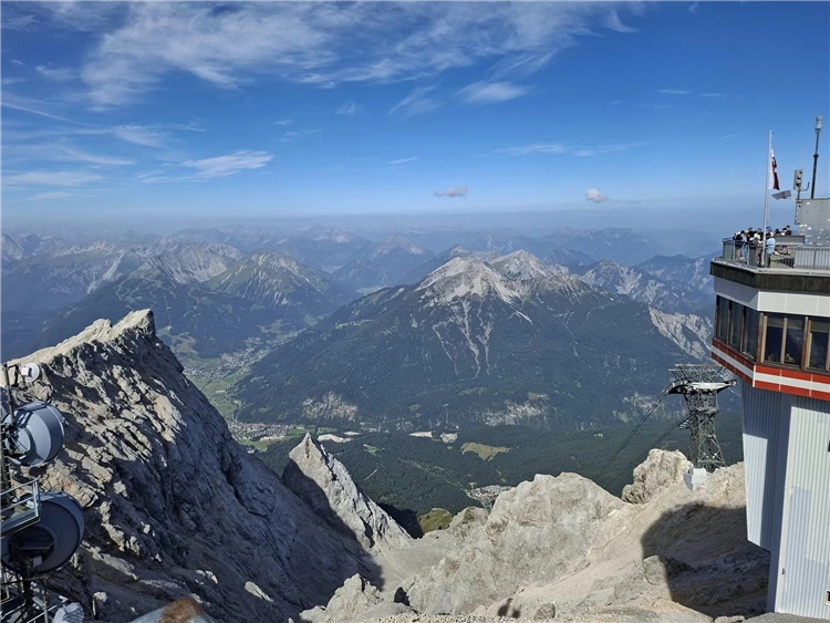 Zugspitze – lanovka nebo vrcholová stanice v zimě č. 3 | Krajinou alpských vrcholů a jezer Rakouska, Německa a Švýcarska