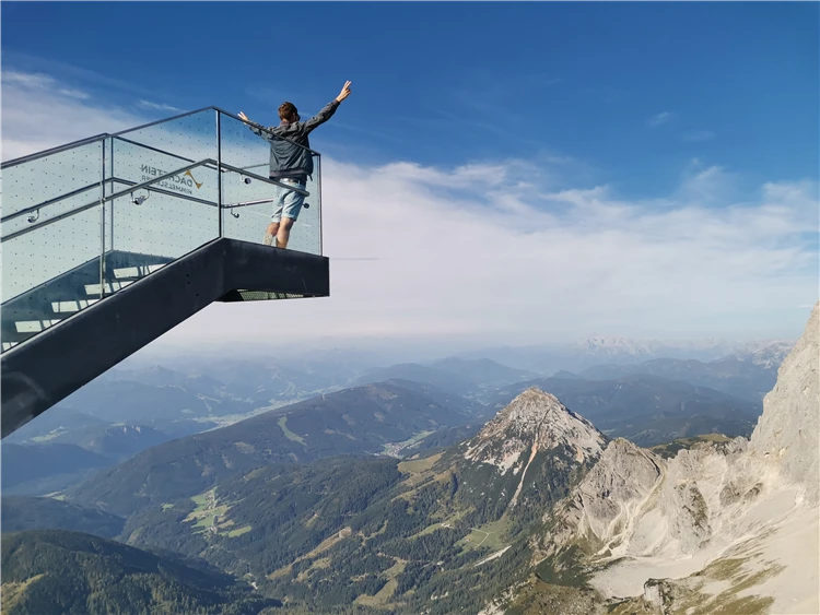 Pohled na rakouské Alpy během výletu k ledovci Dachstein | Ledovec Dachstein a nejkrásnější jezera Alp
