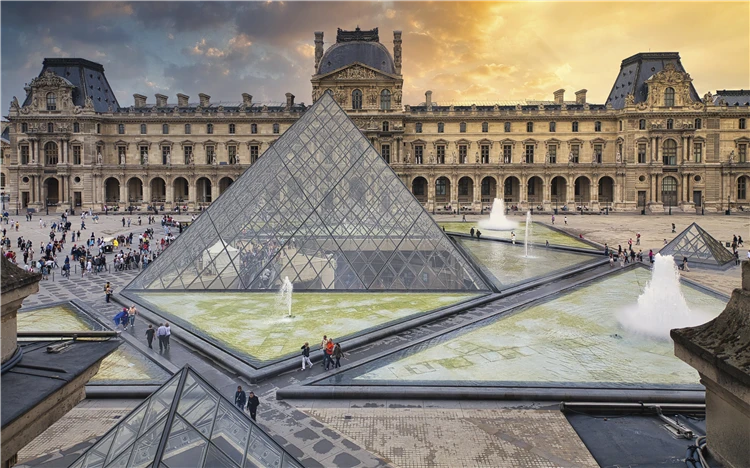 Muzeum v Paříži s výstavními prostory | Magická Paříž s návštěvou Versailles