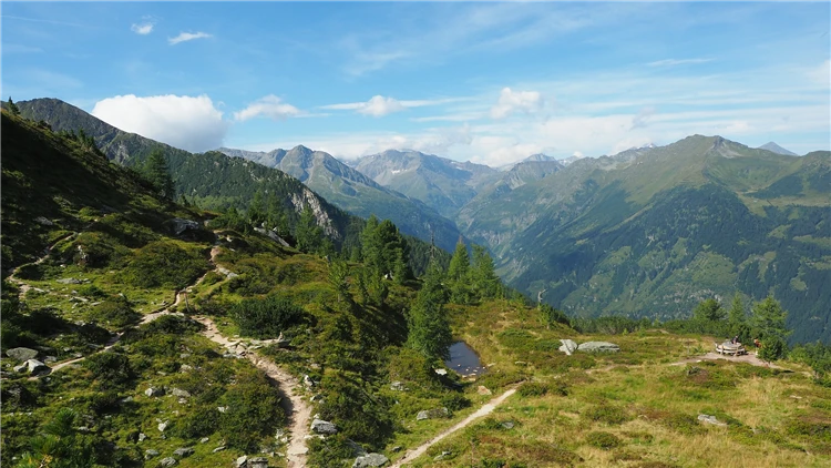 Panorama Bad Gastein – alpské městečko s vodopádem v Rakousku | Unikáty Gasteinského údolí