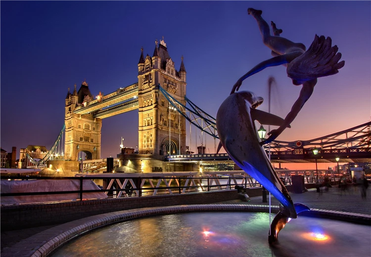 Panorama Londýna s Tower Bridge za soumraku | Královský Londýn, tajemné Stonehenge a hrabství Midsomer