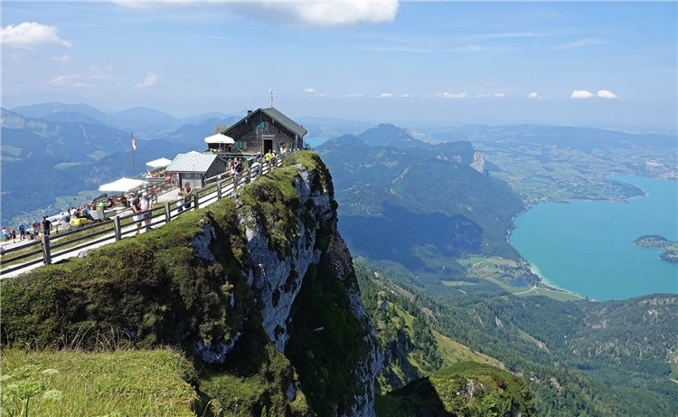 Výhled ze Schafbergu na jezera Salzkammergut | Salzburg, oblast Solné komory a Eisreisenwelt