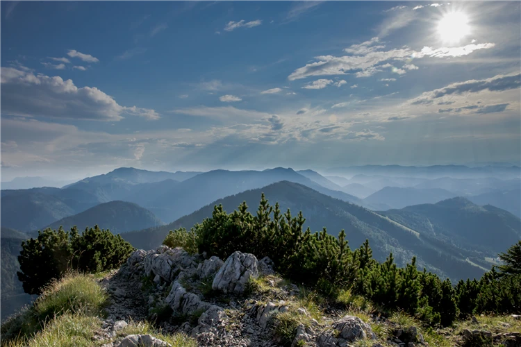 Horská krajina v okolí Ötscheru za slunečného dne | Ötscher - rakouský Grand Canyon