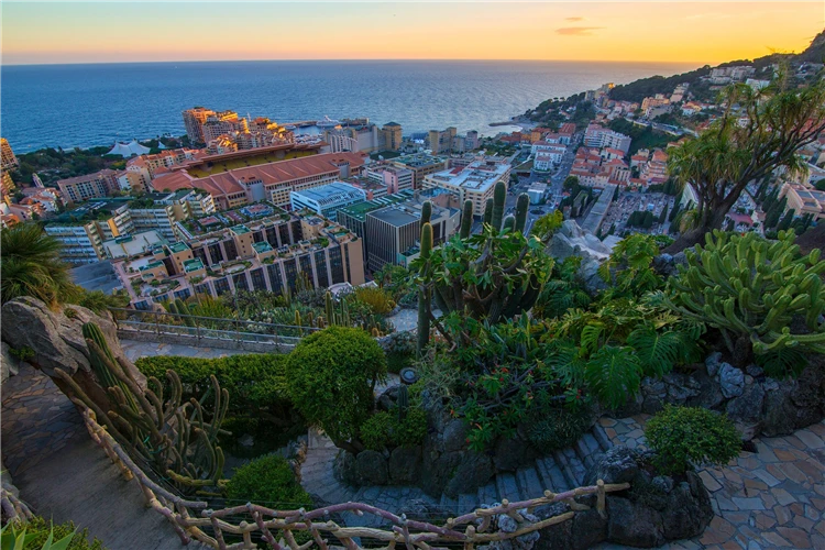 Malebné historické centrum města na Francouzské riviéře | Advent na francouzské riviéře - Nice a Monaco