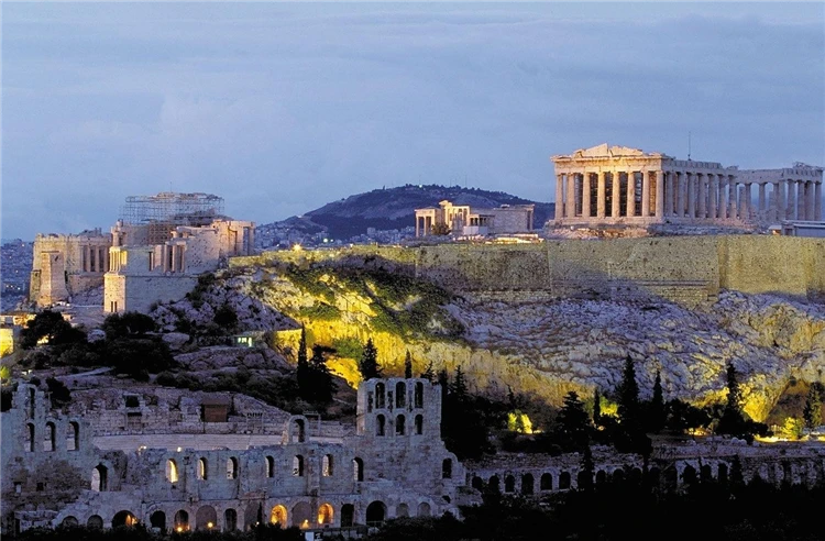 Akropolis v Aténách za slunečného dne | Peloponéský poloostrov a Atény - kolébka evropské civilizace
