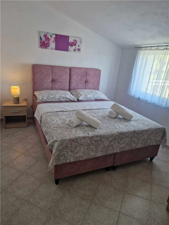 Terasa apartmánu č. 4 ve Ville Dana Srima | Vodice-Srima / Villa Dana