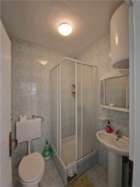 Výhled z apartmánu č. 4 ve Ville Dana Srima | Vodice-Srima / Villa Dana