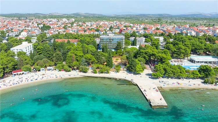 Bazén nebo zahrada u Villy Dana ve Vodice-Srima | Vodice-Srima / Villa Dana