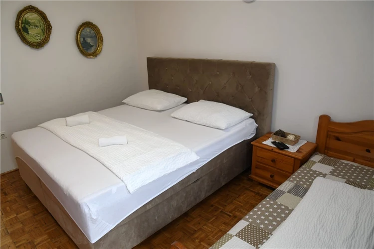 Kuchyňský kout apartmánu v Apartmánovém domě Katarina | Gradac / Apartmánový dům Katarina