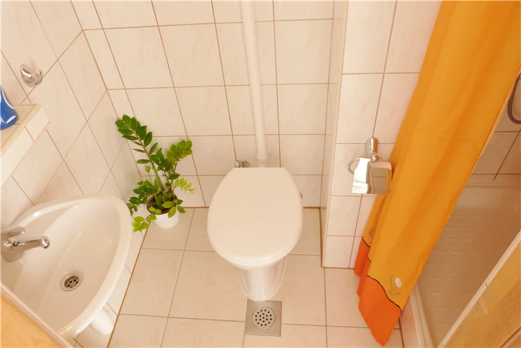 Koupelna apartmánu A5, Apartmánový dům Anita | Živogošće / Apartmánový dům Anita