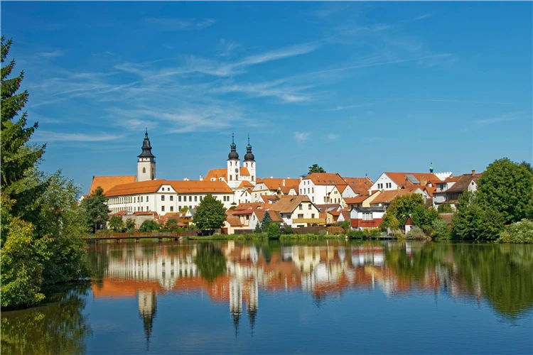 Historické centrum Telče s renesančními domy | Po stopách filmařů na Roštejn, do Telče a Jaromeřic nad Rokytnou