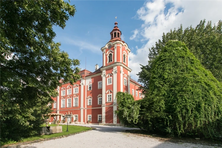 Zájezd Zámky Českého ráje – Loučeň a Dětenice | Zámky Českého Ráje - Loučeň a Dětenice