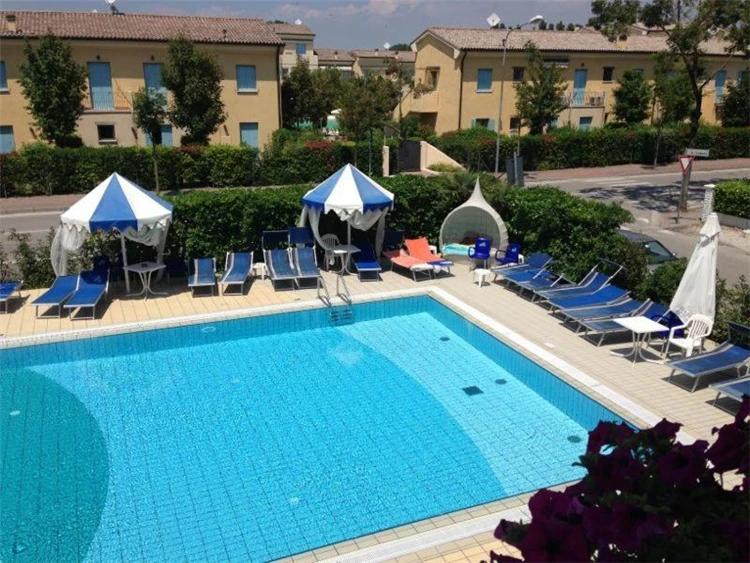 Hotelový bazén v hotelu Harry's | Lido di Jesolo / Hotel Harry's