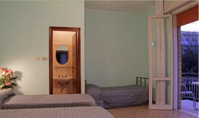 Hotel Como – bar s výběrem nápojů | Rimini / Hotel Como