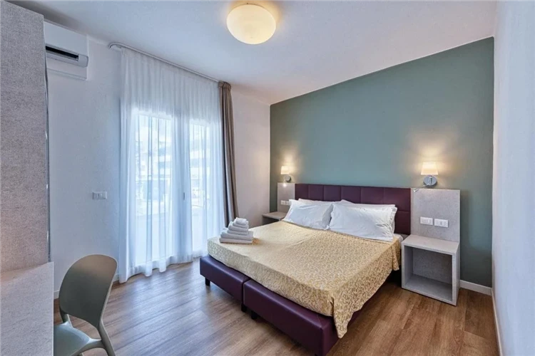 Restaurace hotelu Al Ponte s prostřenými stoly | Lignano / Hotel Al Ponte