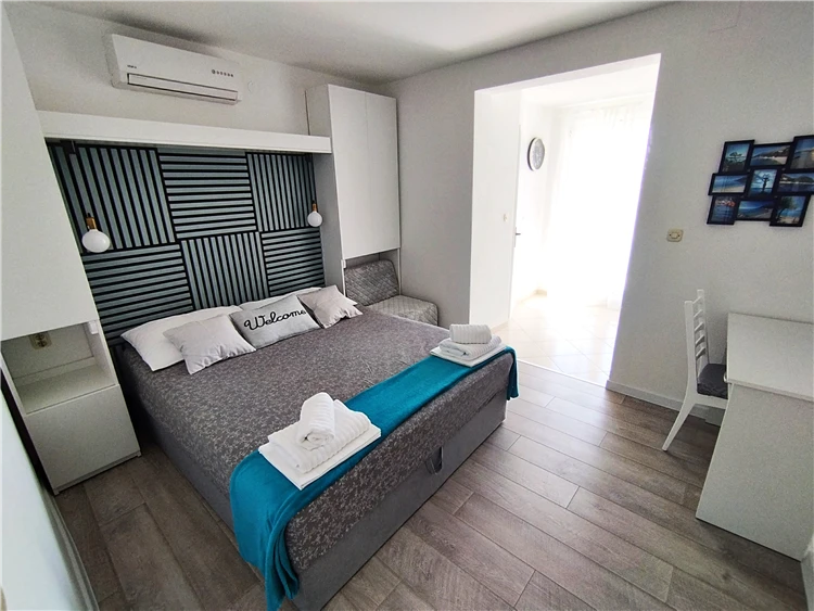 Ložnice studia S4, Apartmánový dům Anita | Živogošće / Apartmánový dům Anita