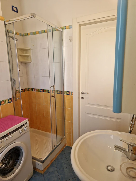 Interiér apartmánu Le Primule – detail vybavení | San Benedetto del Tronto / Apartmány Le Primule