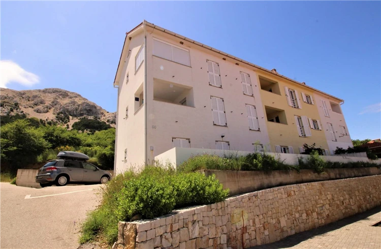 Exteriér apartmánového domu Limun v Bašce | Baška / Apartmánový dům Limun