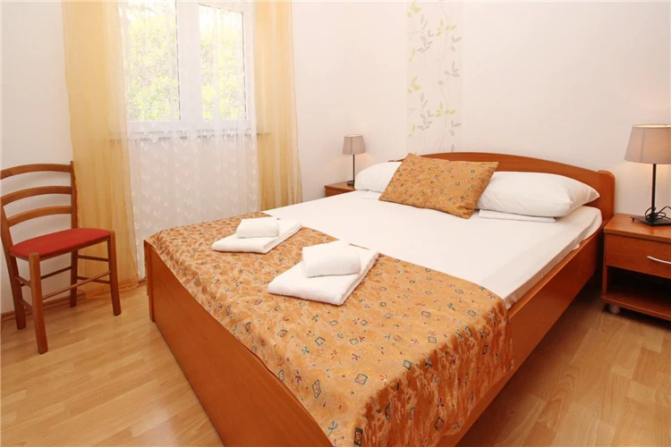 Ložnice apartmánu Limun trilo 2 | Baška / Apartmánový dům Limun