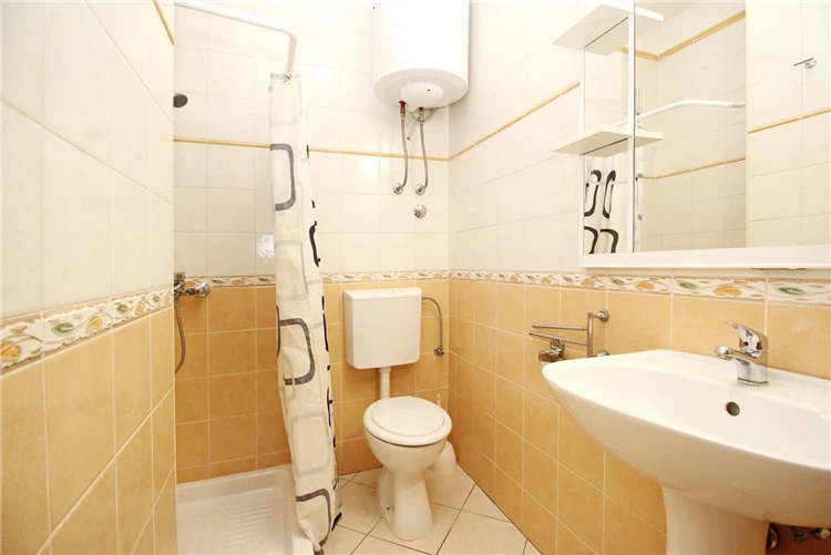 Koupelna v apartmánu Limun quadrilo | Baška / Apartmánový dům Limun