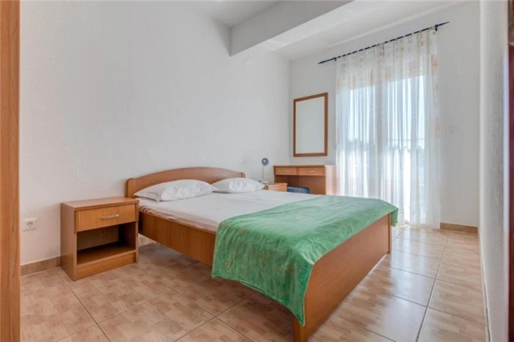 Apartmánový dům Nikolina – společné prostory nebo chodba | Baška Voda / Apartmánový dům Nikolina/Růža