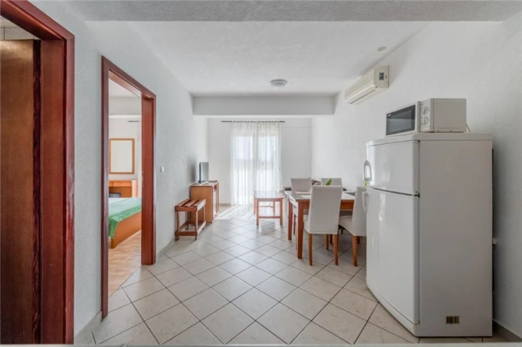 Apartmán v domě Nikolina – detail interiéru | Baška Voda / Apartmánový dům Nikolina/Růža
