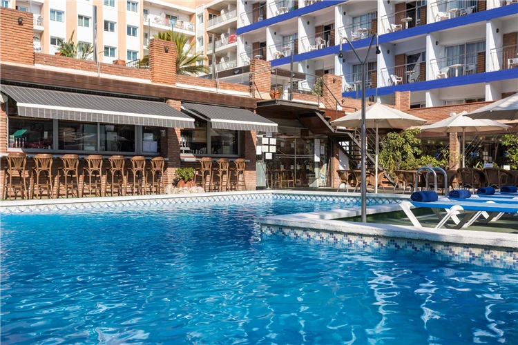 Venkovní bazén hotelu HTop Palm Beach | Lloret de Mar / Hotel HTop Palm Beach