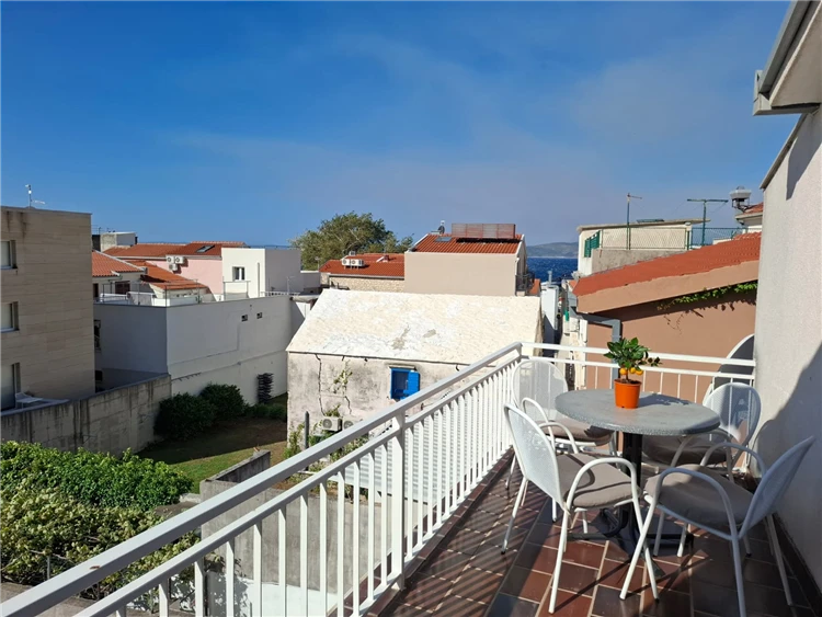 Apartmán Cvitanović – prostorný pokoj | Baška Voda / Apartmánový dům Cvitanović