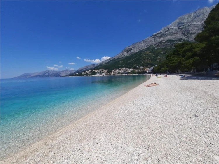 Baška Voda – letovisko s výhledem na Jadranské moře | Baška Voda / Apartmánový dům Cvitanović