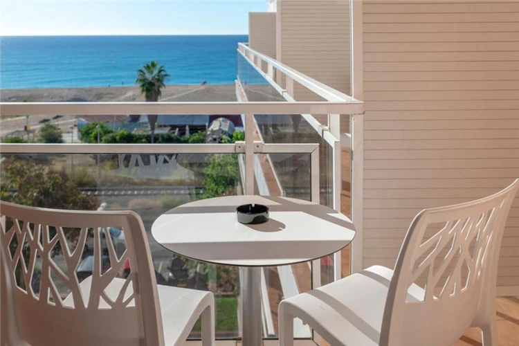 Balkon hotelového pokoje v hotelu Sorra Daurada | Malgrat de Mar / Hotel Sorra Daurada