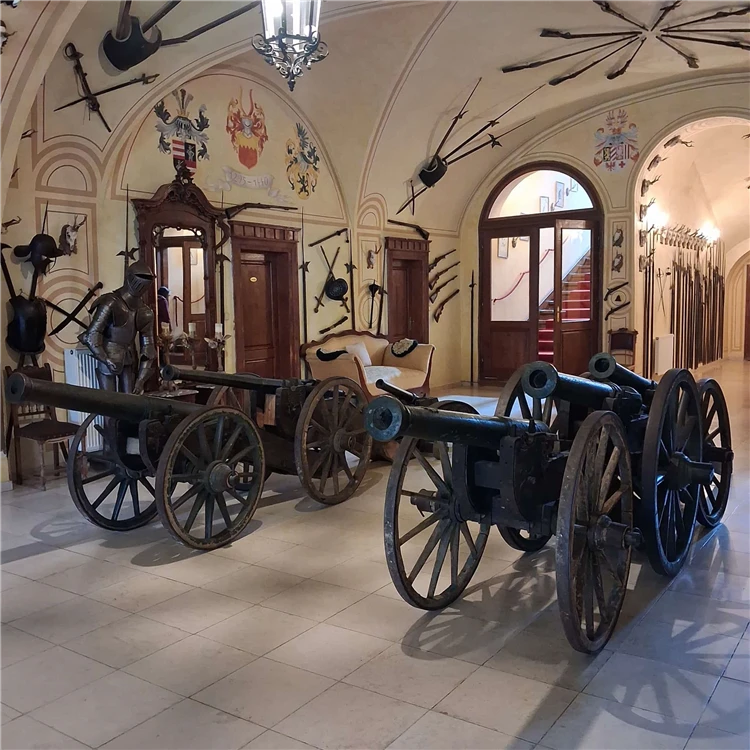Detail zámeckého prostředí – Loučeň nebo Dětenice | Zámky Českého Ráje - Loučeň a Dětenice