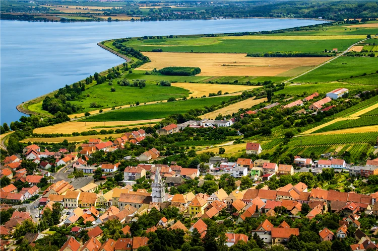 Pálavské vrchy a Mikulov s vůní levandule