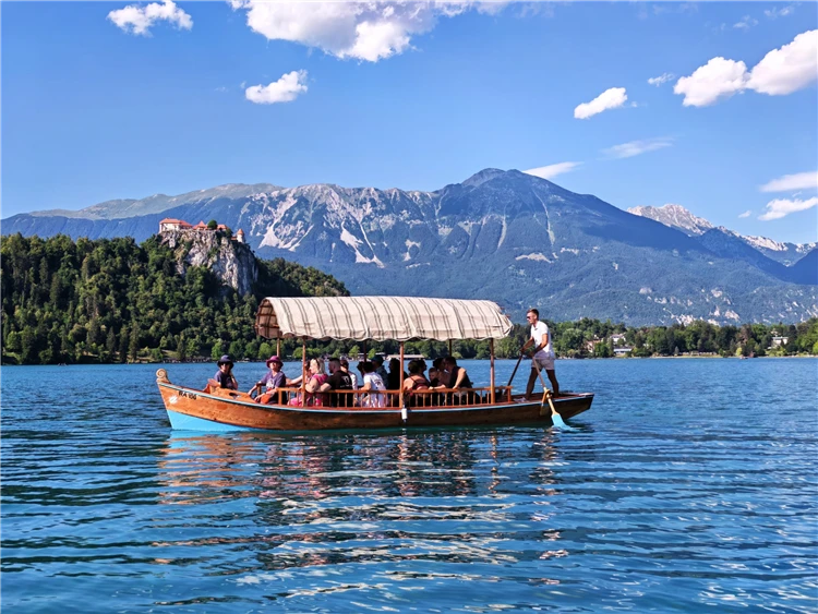 Za pohodovou turistikou do Slovinska a Itálie